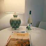Einzigartiges Angebot - Maisonette Mit Balkon & Parkplatz, Zentral & Ruhig