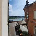 Einzigartiges Angebot - Maisonette Mit Balkon & Parkplatz, Zentral & Ruhig Apartment