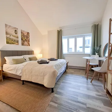 Apartamento Einzigartiges Angebot - Maisonette Mit Balkon & Parkplatz, Zentral & Ruhig *