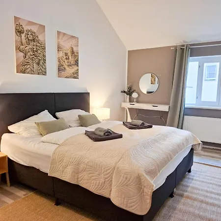 Einzigartiges Angebot - Maisonette Mit Balkon & Parkplatz, Zentral & Ruhig