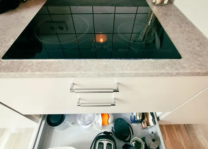 Einzigartiges Angebot - Maisonette Mit Balkon & Parkplatz, Zentral & Ruhig Appartement *