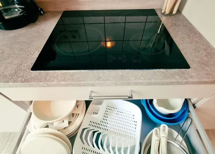 Einzigartiges Angebot - Maisonette Mit Balkon & Parkplatz, Zentral & Ruhig Apartamento *