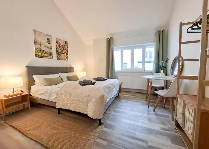 Apartamento Einzigartiges Angebot - Maisonette Mit Balkon & Parkplatz, Zentral & Ruhig *
