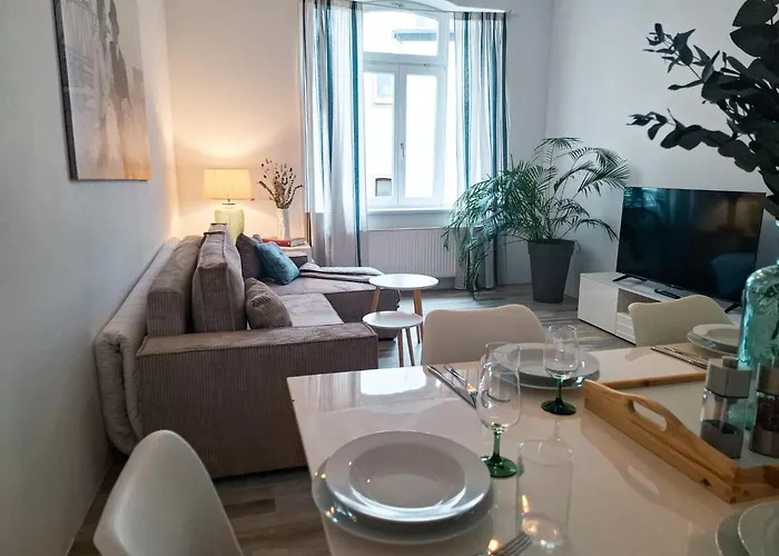 Einzigartiges Angebot - Maisonette Mit Balkon & Parkplatz, Zentral & Ruhig Apartamento *